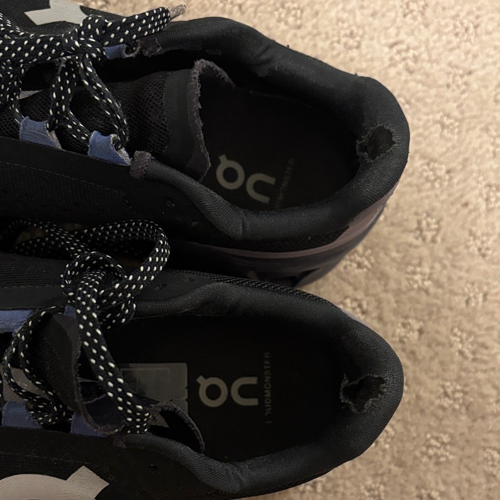 On Running Womens Black and Blue Athletic Shoes - Picture 4 of 5
